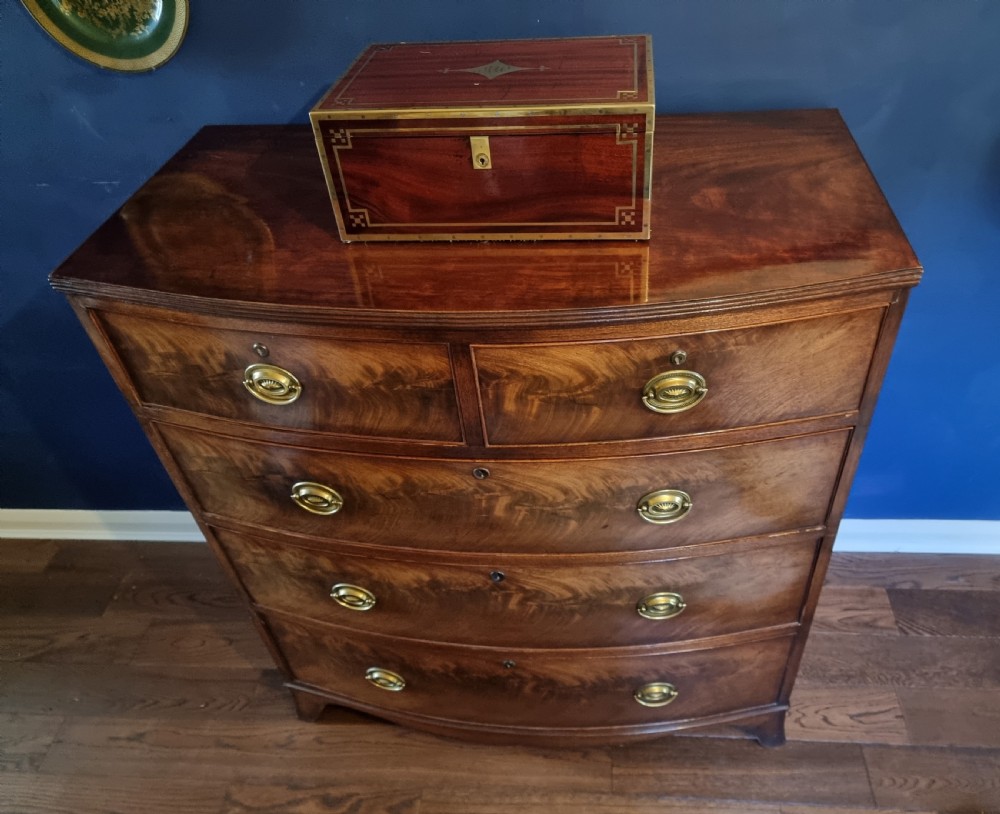 Extremely Handsome Bow Front Regency Mahogany Chest c1820 View IX