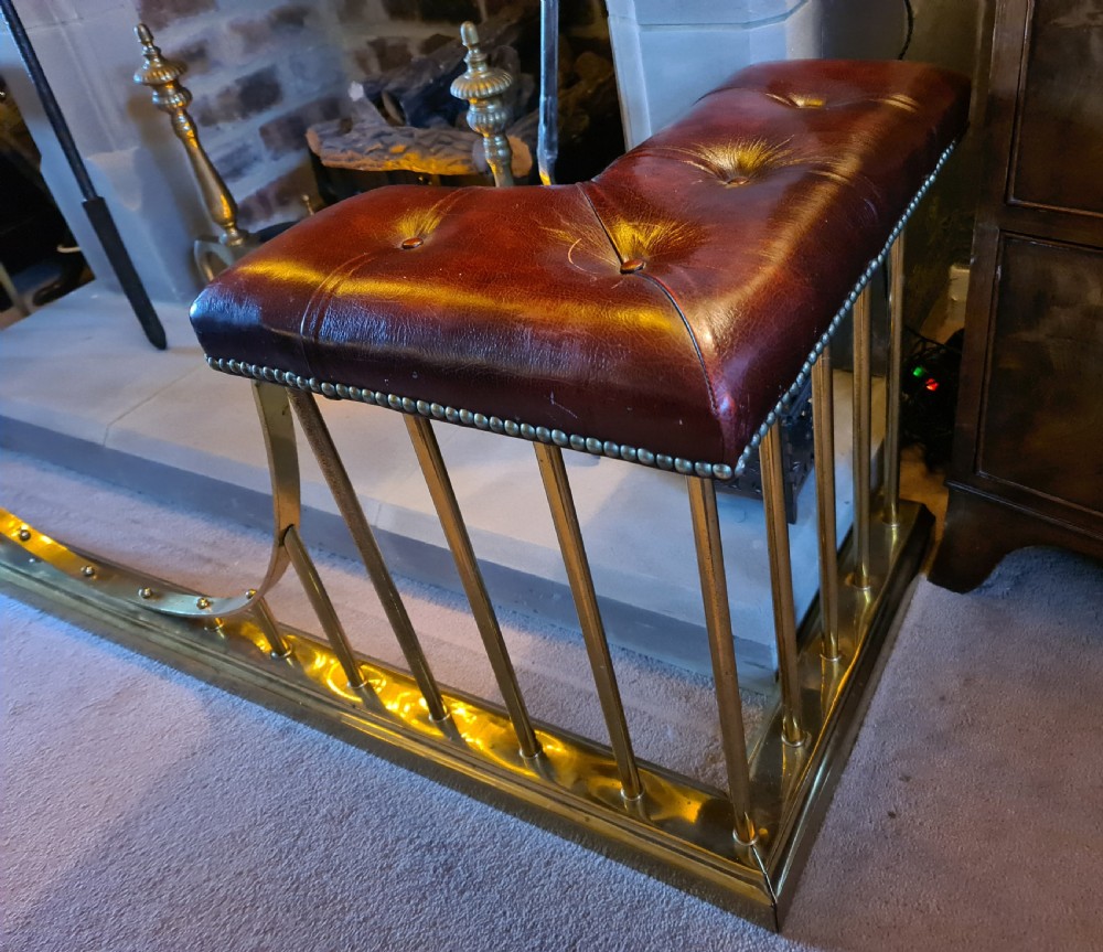 Finest Quality Victorian Club Fender View V