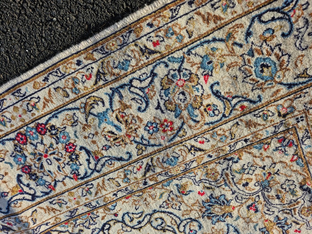 Stunning Persian Kashan Carpet View IV