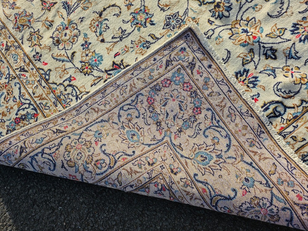 Stunning Persian Kashan Carpet View VII