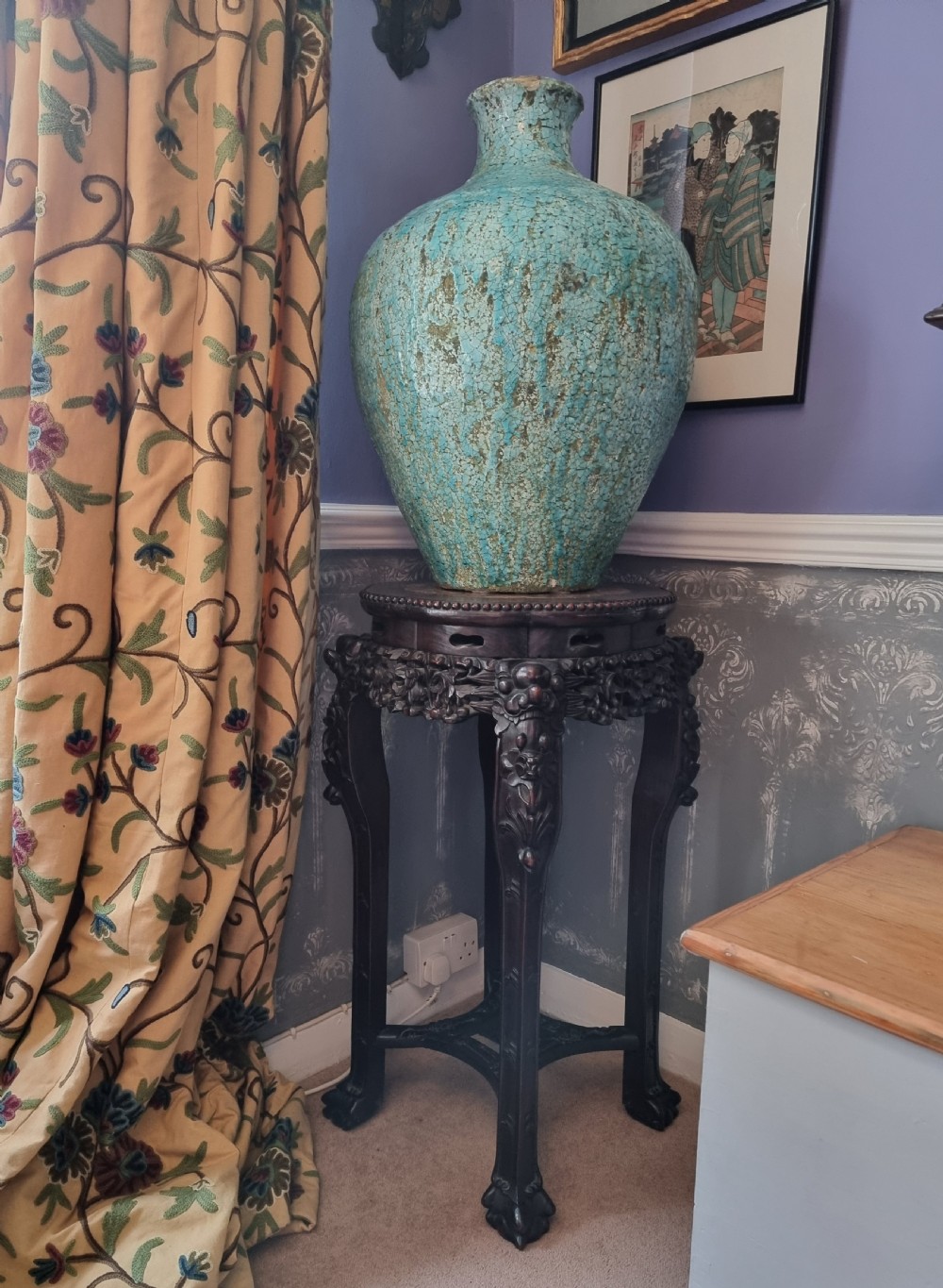 A late 19th-century Chinese carved padouk hardwood stand featuring a circular marble inset top, ornate floral aprons, cabriole legs, and lower stretchers. View II
