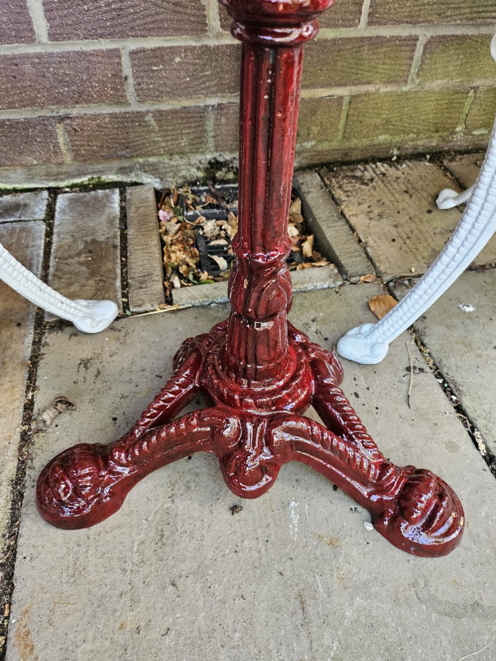 Garden cast-iron Bistro Table View III