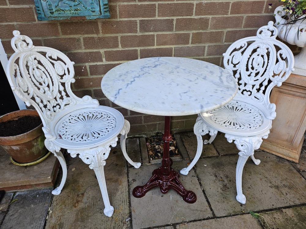 Garden cast-iron Bistro Table View V