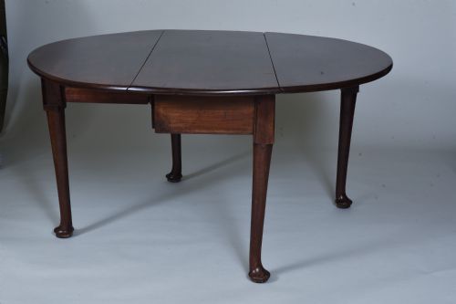 Georgian Mahogany Dining Table