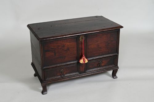 18th Century  Welsh Oak Coffer Bach