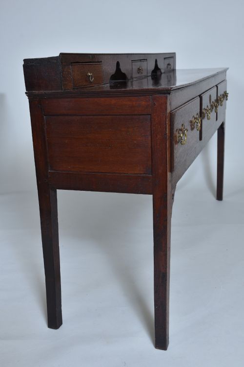 18TH CENTURY OAK DRESSER - ADDITIONAL PHOTO 6