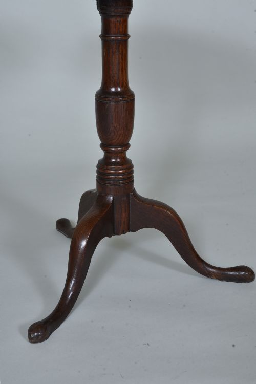 OAK TRIPOD TABLE - ADDITIONAL PHOTO 1