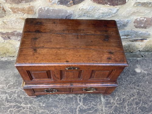 fig 1. 18th century Welsh Oak Coffer Bach