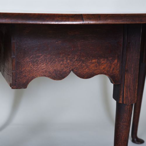 18TH CENTURY OAK DINING TABLE - ADDITIONAL PHOTO 4