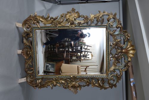 VERY LARGE ANTIQUE CARVED AND GILDED MIRROR - ADDITIONAL PHOTO 3