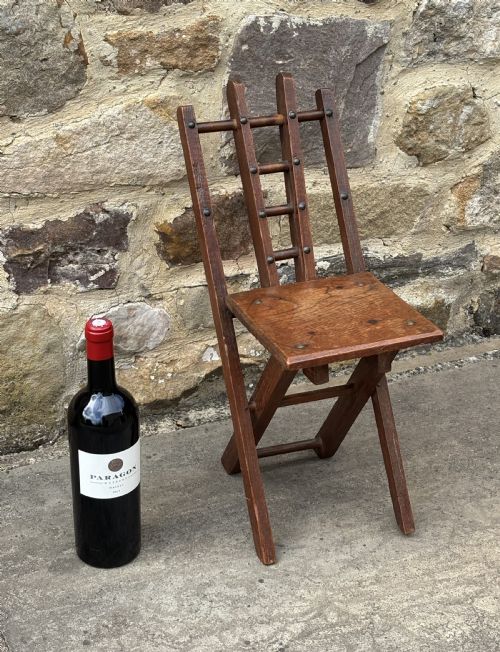 FOLDING CHILDS CHAIR - ADDITIONAL PHOTO 2