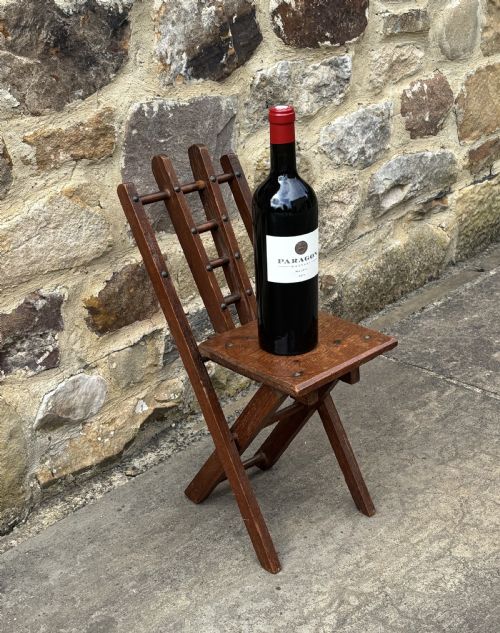 FOLDING CHILDS CHAIR - ADDITIONAL PHOTO 3