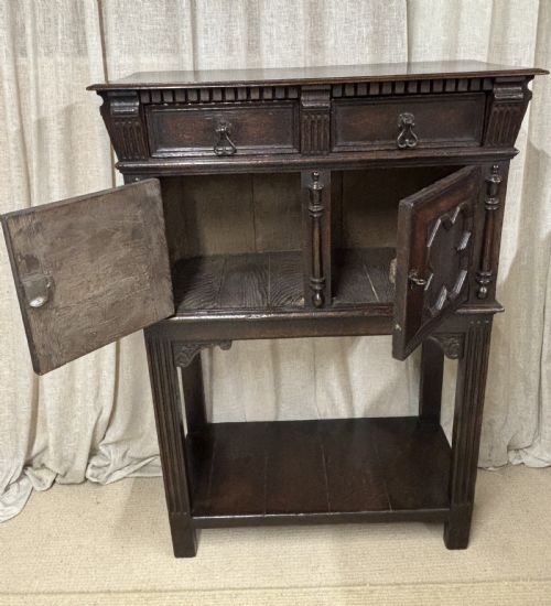 SMALL 19TH CENTURY OAK CUPBOARD - ADDITIONAL PHOTO 2