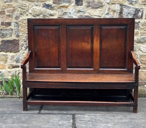 Small 18th Century Oak Settle