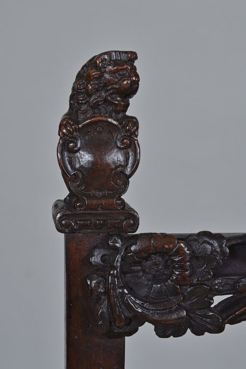 18TH CENTURY ITALIAN WALNUT ARMCHAIR - ADDITIONAL PHOTO 3