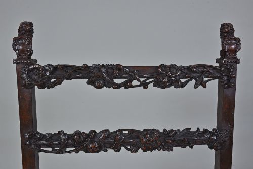 18TH CENTURY ITALIAN WALNUT ARMCHAIR - ADDITIONAL PHOTO 5