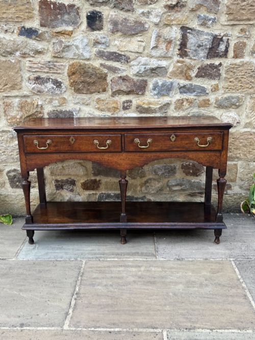 SMALL 18TH CENTURY OAK DRESSER