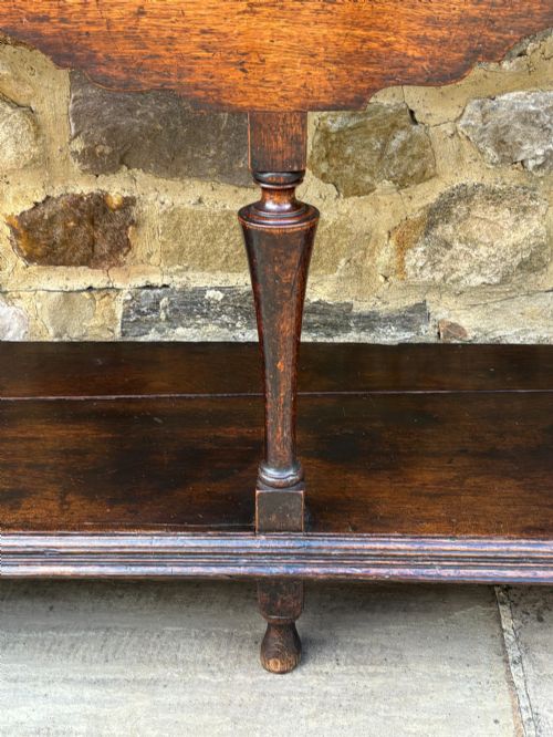SMALL 18TH CENTURY OAK DRESSER - ADDITIONAL PHOTO 3