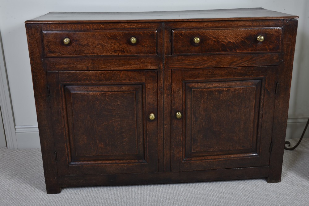 Small 18th century Oak dresser