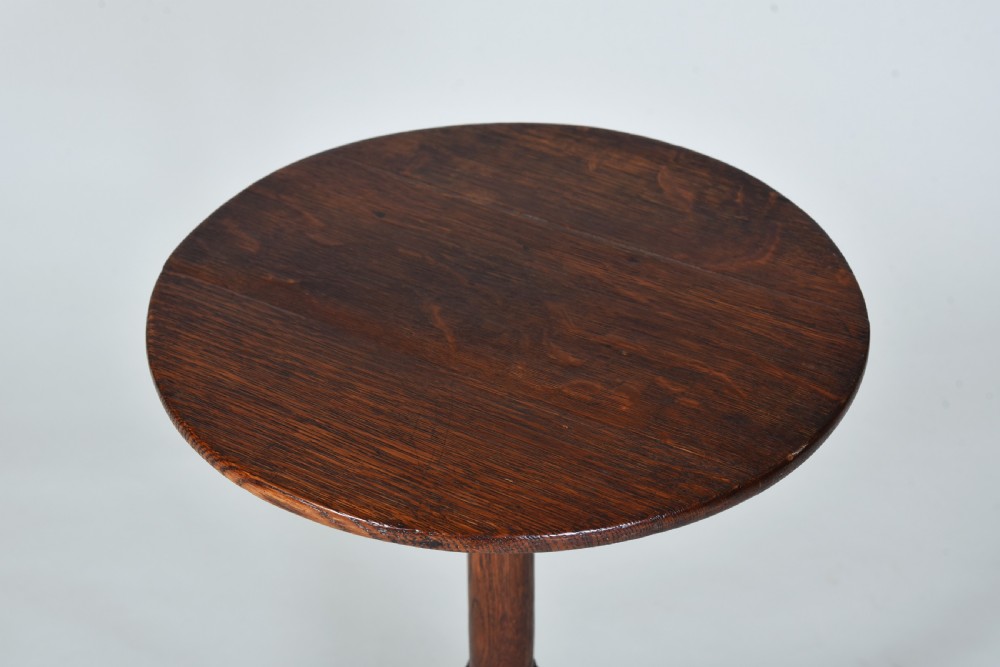 Small 18th century Oak tripod table View III