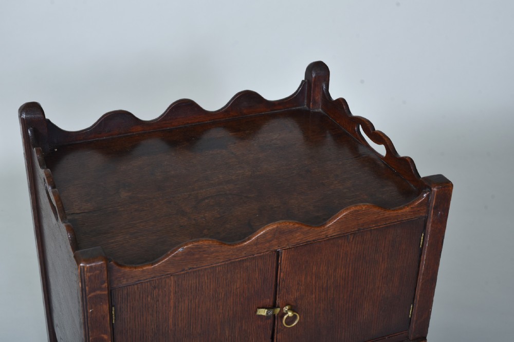 18th century oak bedside table View III