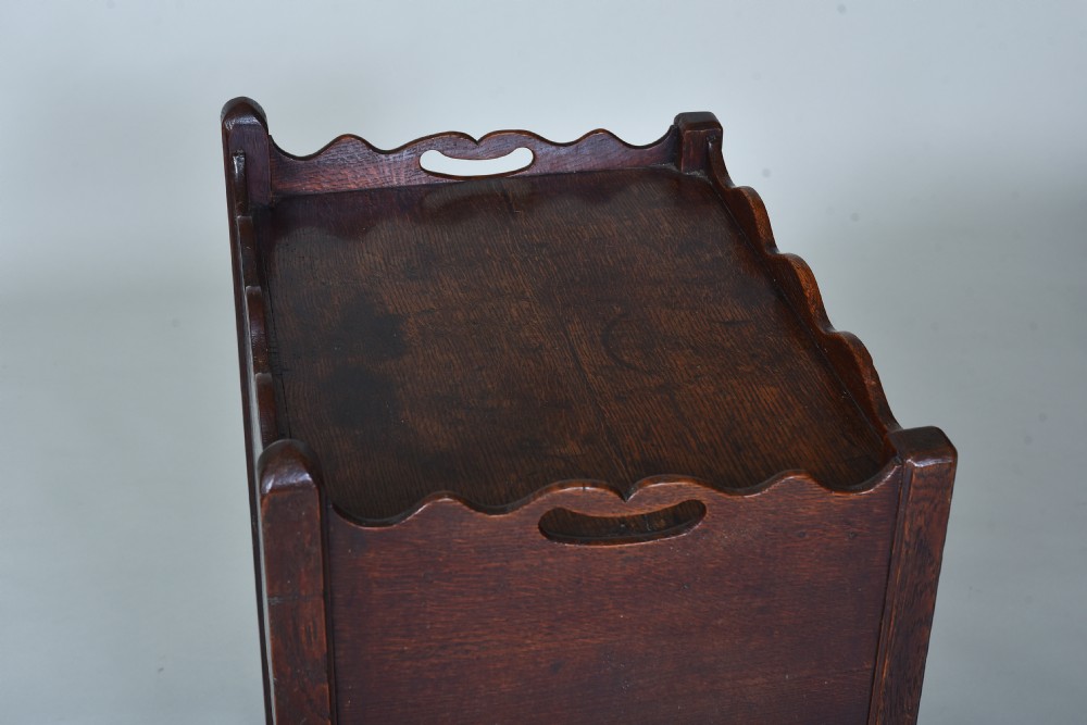 18th century oak bedside table View V
