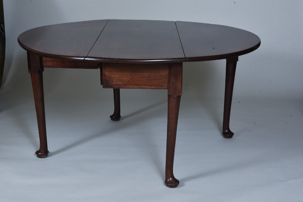 Georgian Mahogany Dining Table