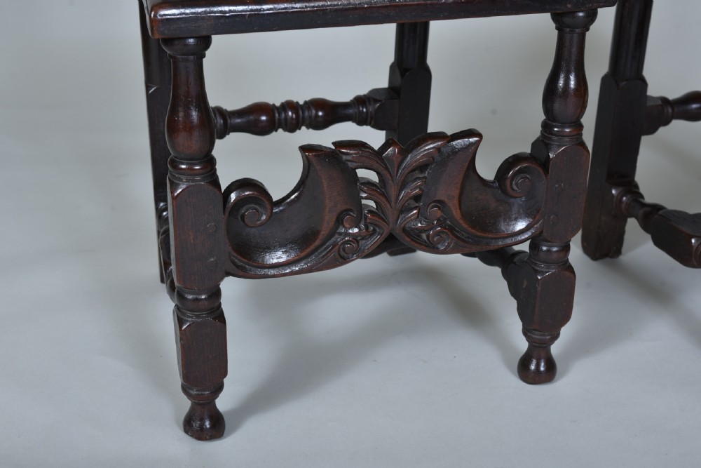 Fine pair of 17th century Oak Side Chairs View IV