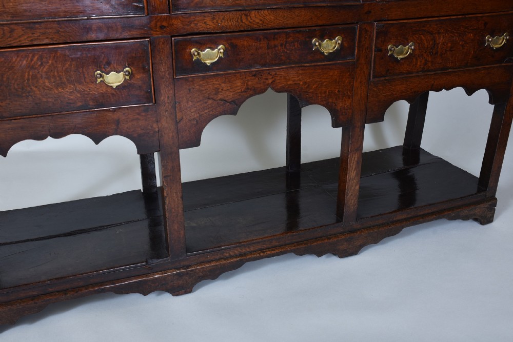 Good 18th century Oak dresser View IV