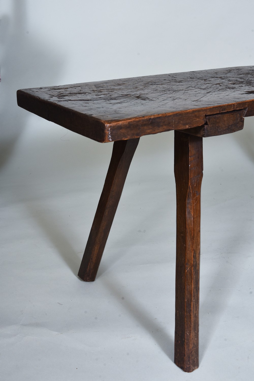 19th century Pig bench with unusual slide out legs View IV