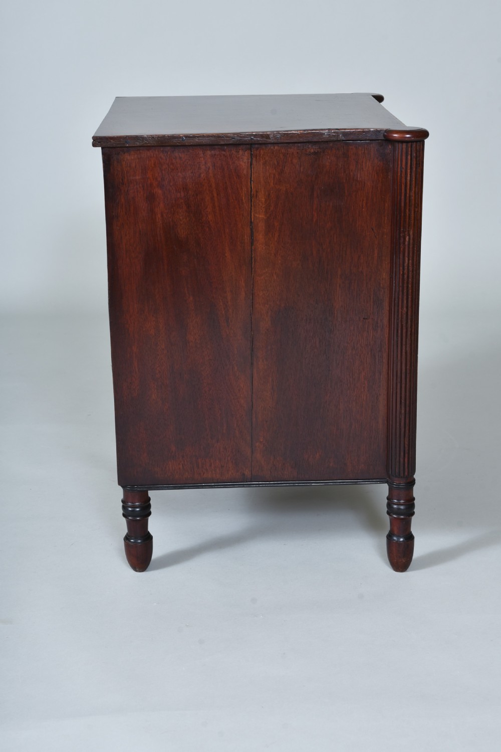 19th century Mahogany Bedside Table/Commode View VII
