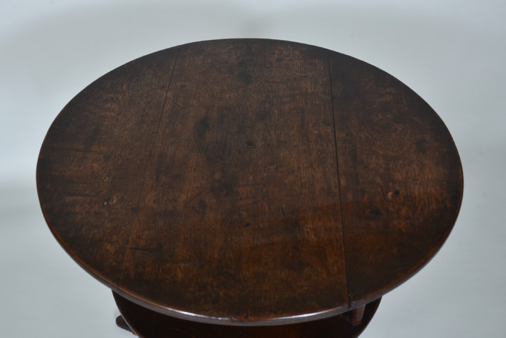 Rare 18th century Oak Dumb Waiter View V