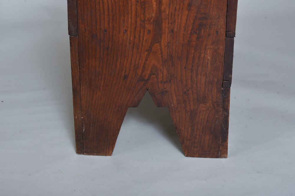 Late 18th century Elm Coffer View VIII