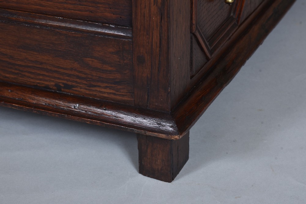 17th century Oak Chest of Drawers View VII