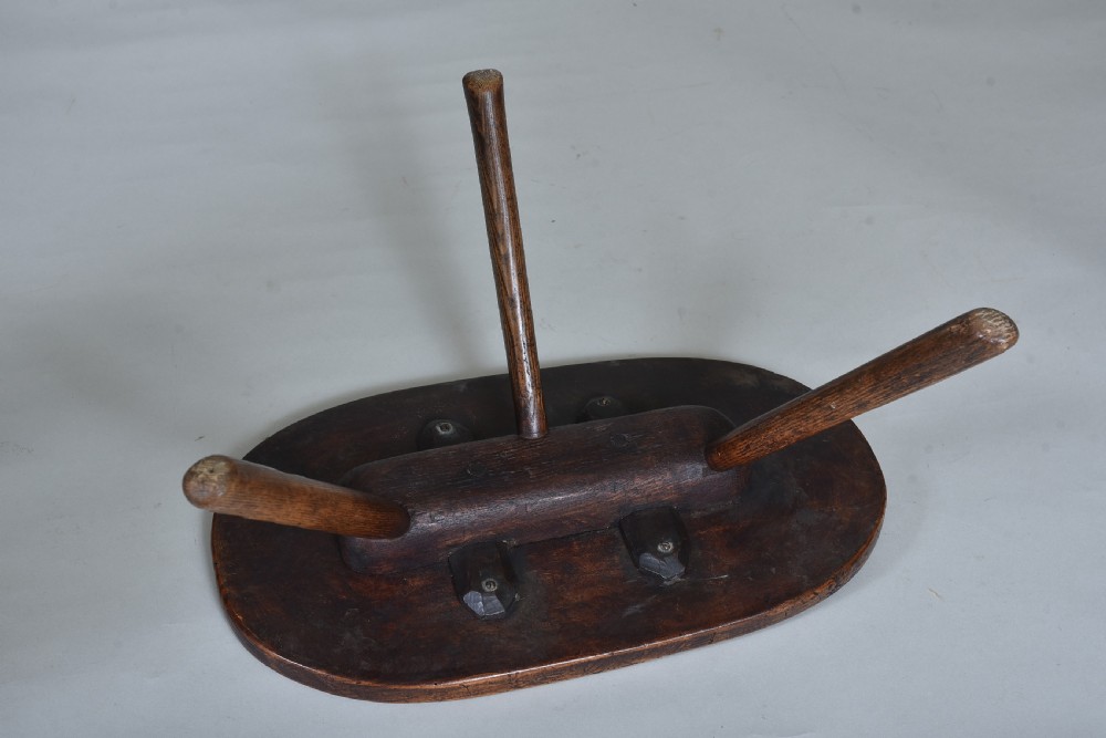 Elm stool of an unusual shape - circa 1780 View VI