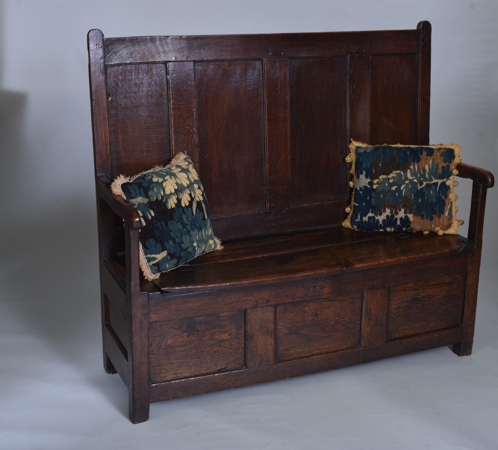 18th century Oak Box Settle View II