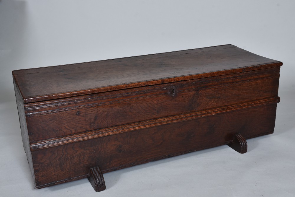 17th century Oak Coffer View II