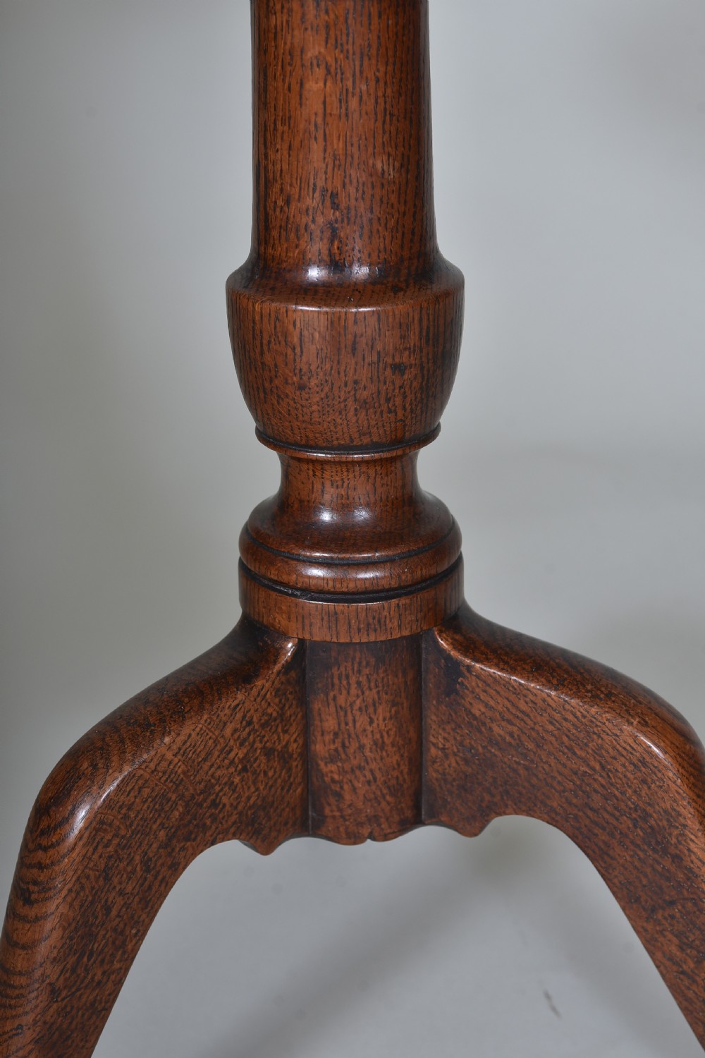 18th century Oak Tripod Table View V