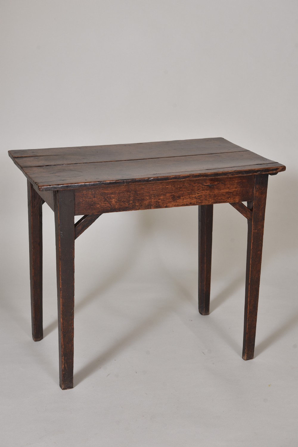 Low 18th century Oak Table View II