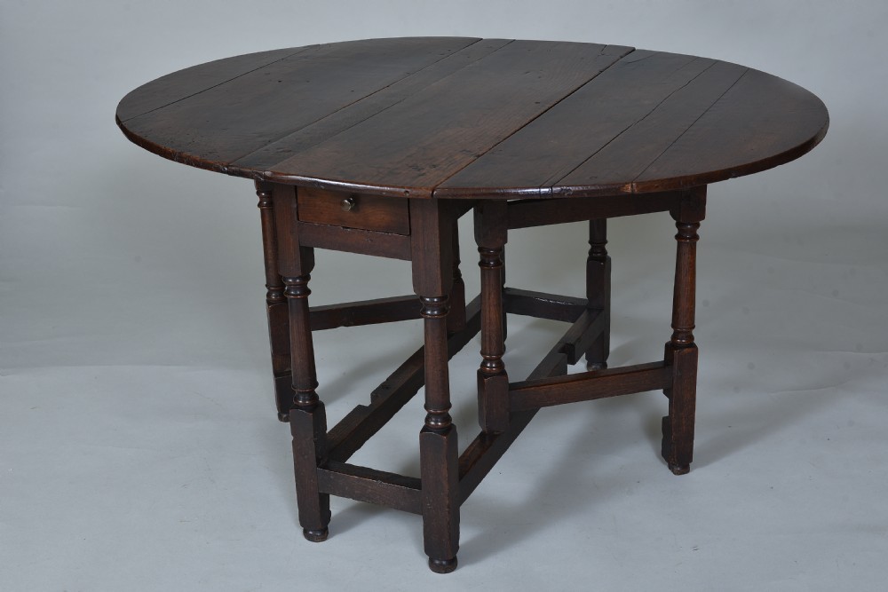17th century Oak Gateleg Table