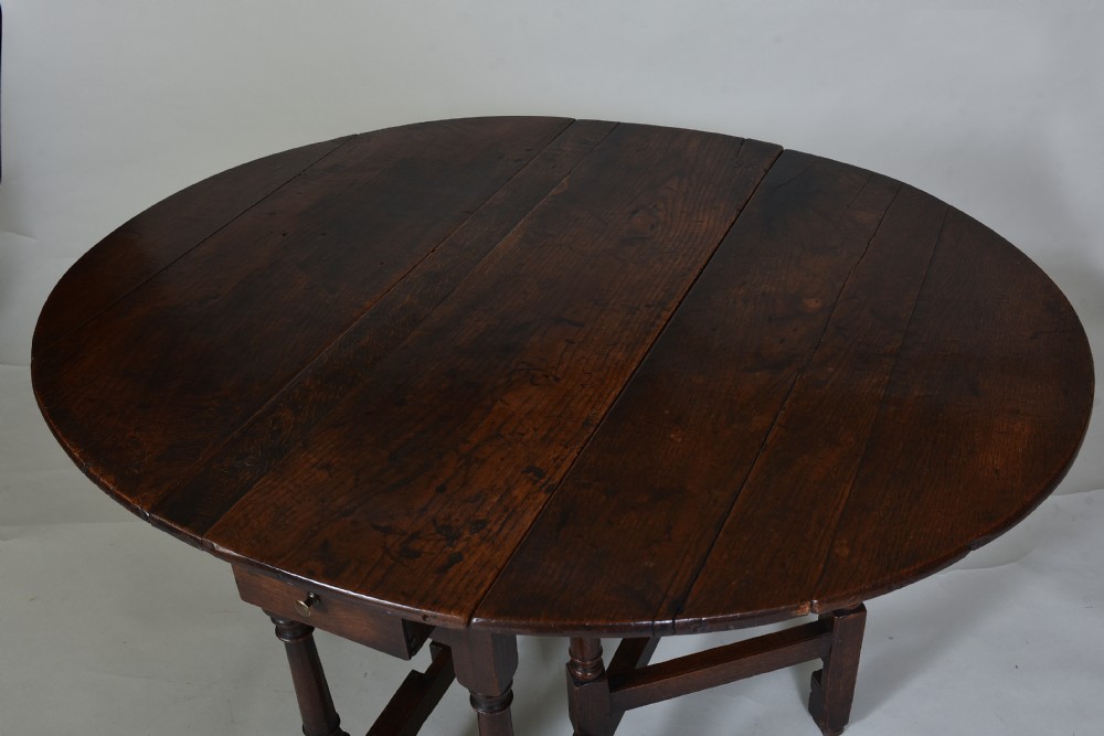 17th century Oak Gateleg Table View VI
