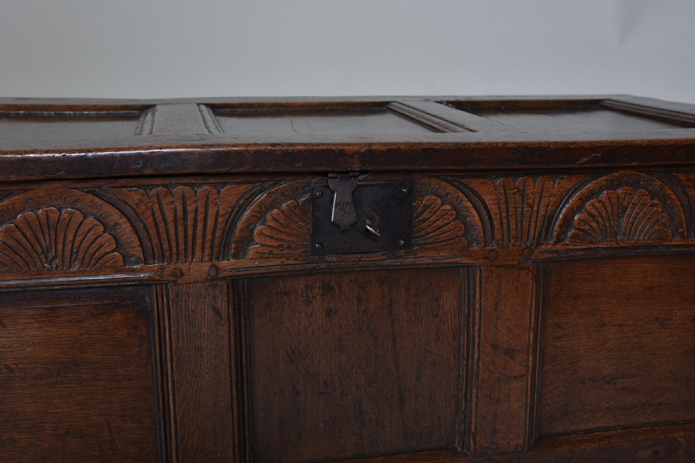 17th century Oak Coffer View IV