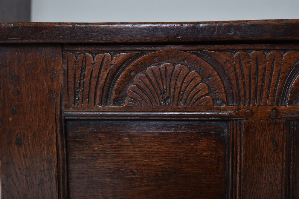 17th century Oak Coffer View VII