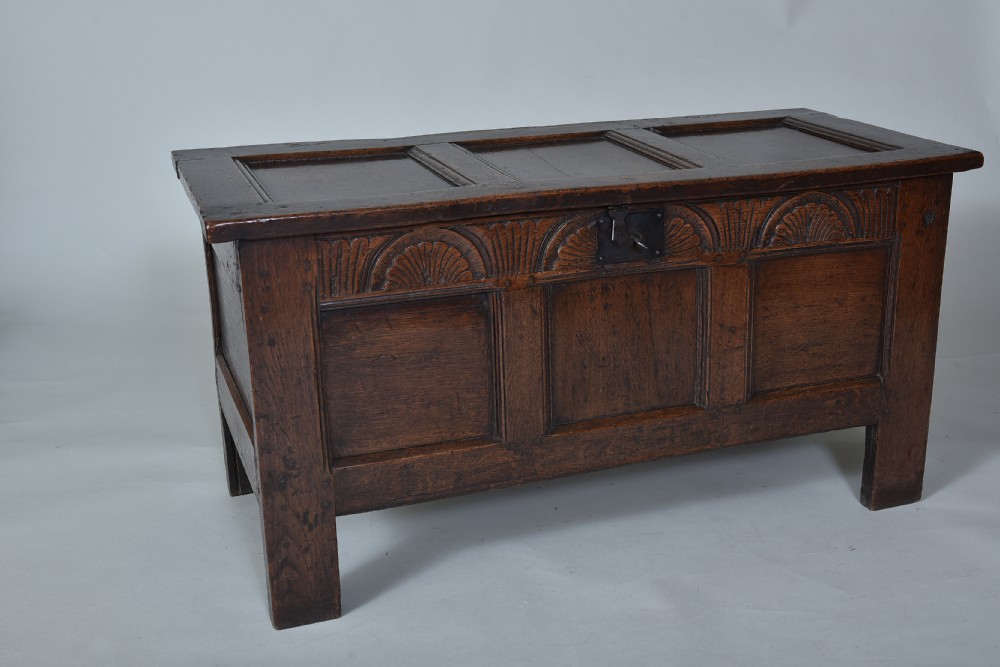 17th century Oak Coffer View IX