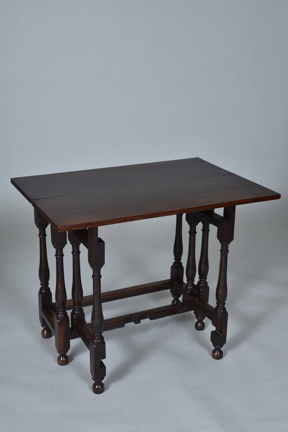 19th century Oak Table View III
