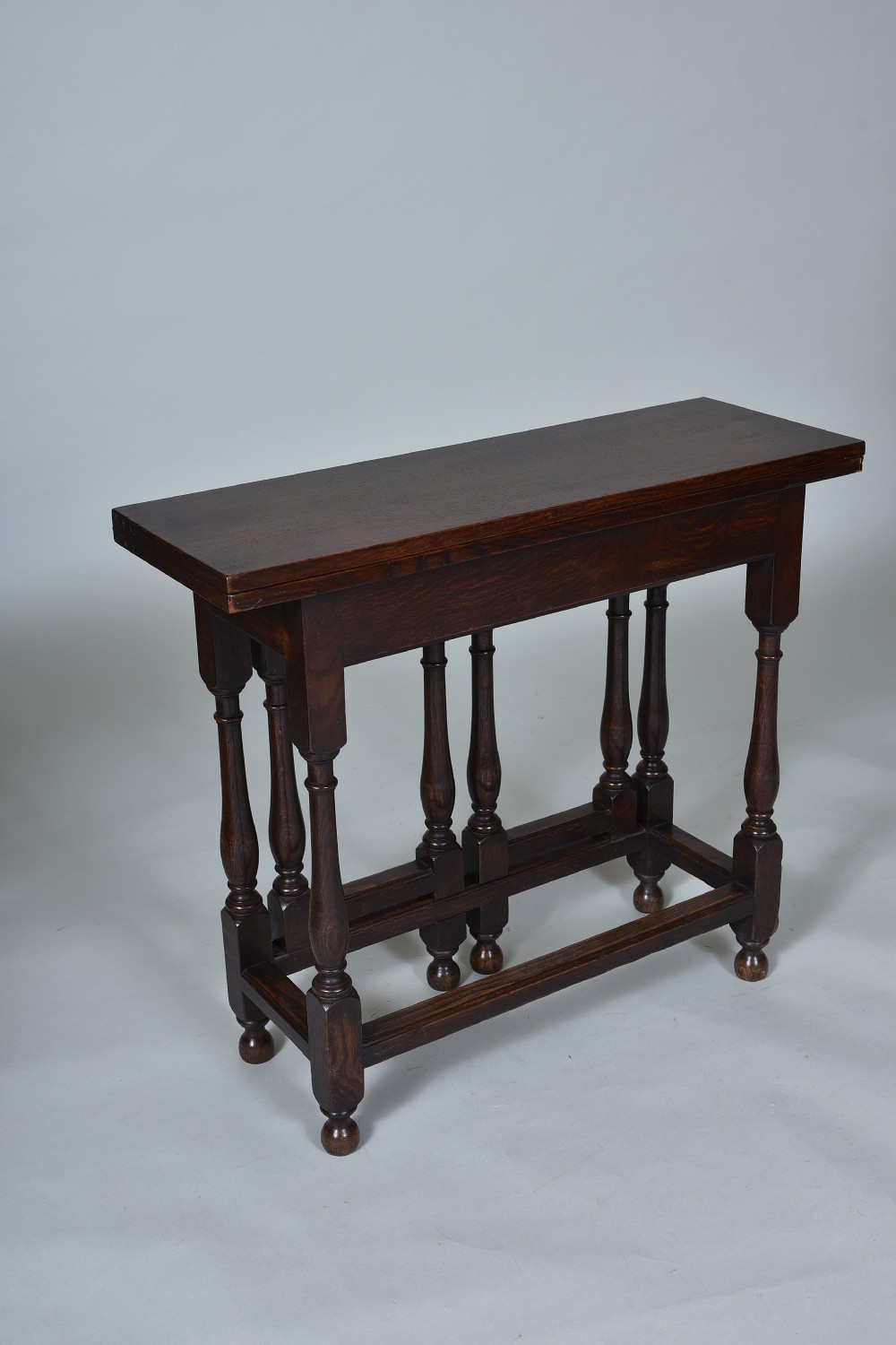 19th century Oak Table View IX