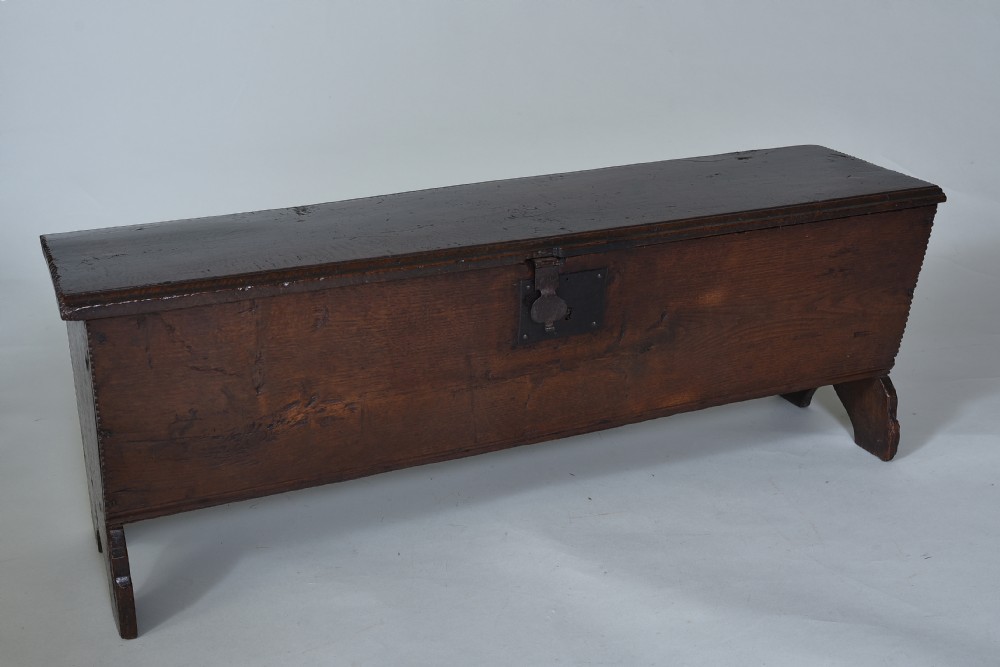 Early 17th century Oak Coffer