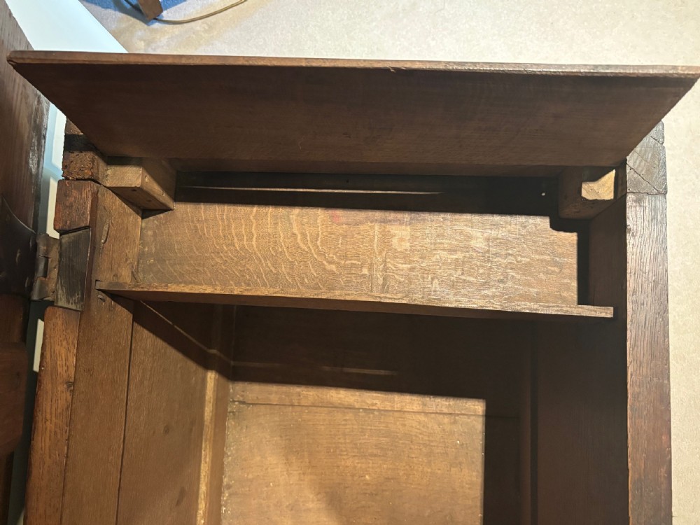 17th century Oak Coffer View VII