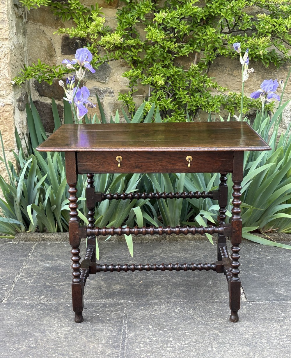 Small 17th century Oak Side Table
