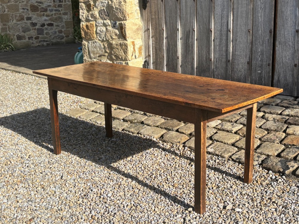 18th century Oak Dining Table